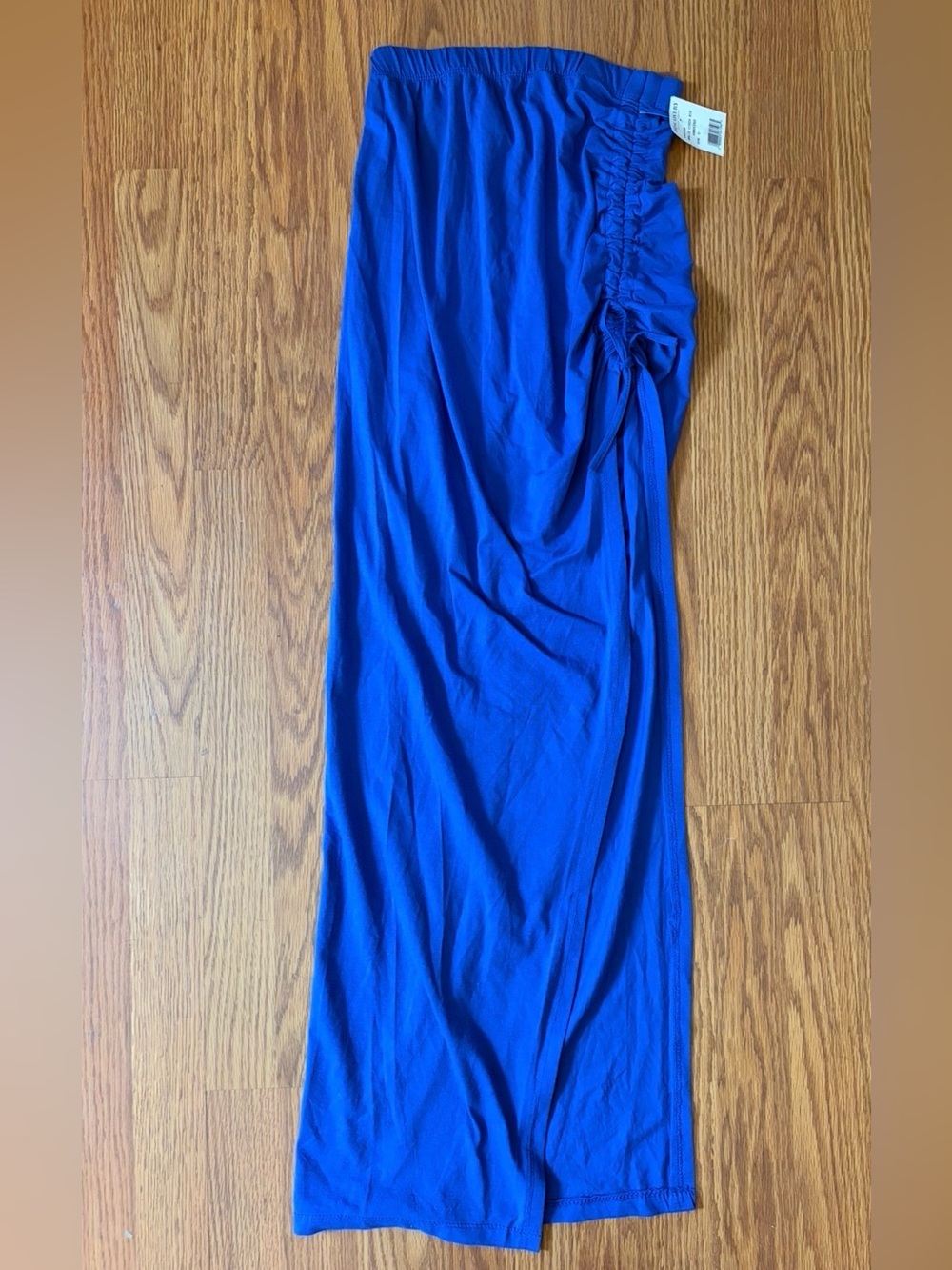 5/$25‼️NWT-Discovery Blue Ruched Side Maxi Skirt with slit